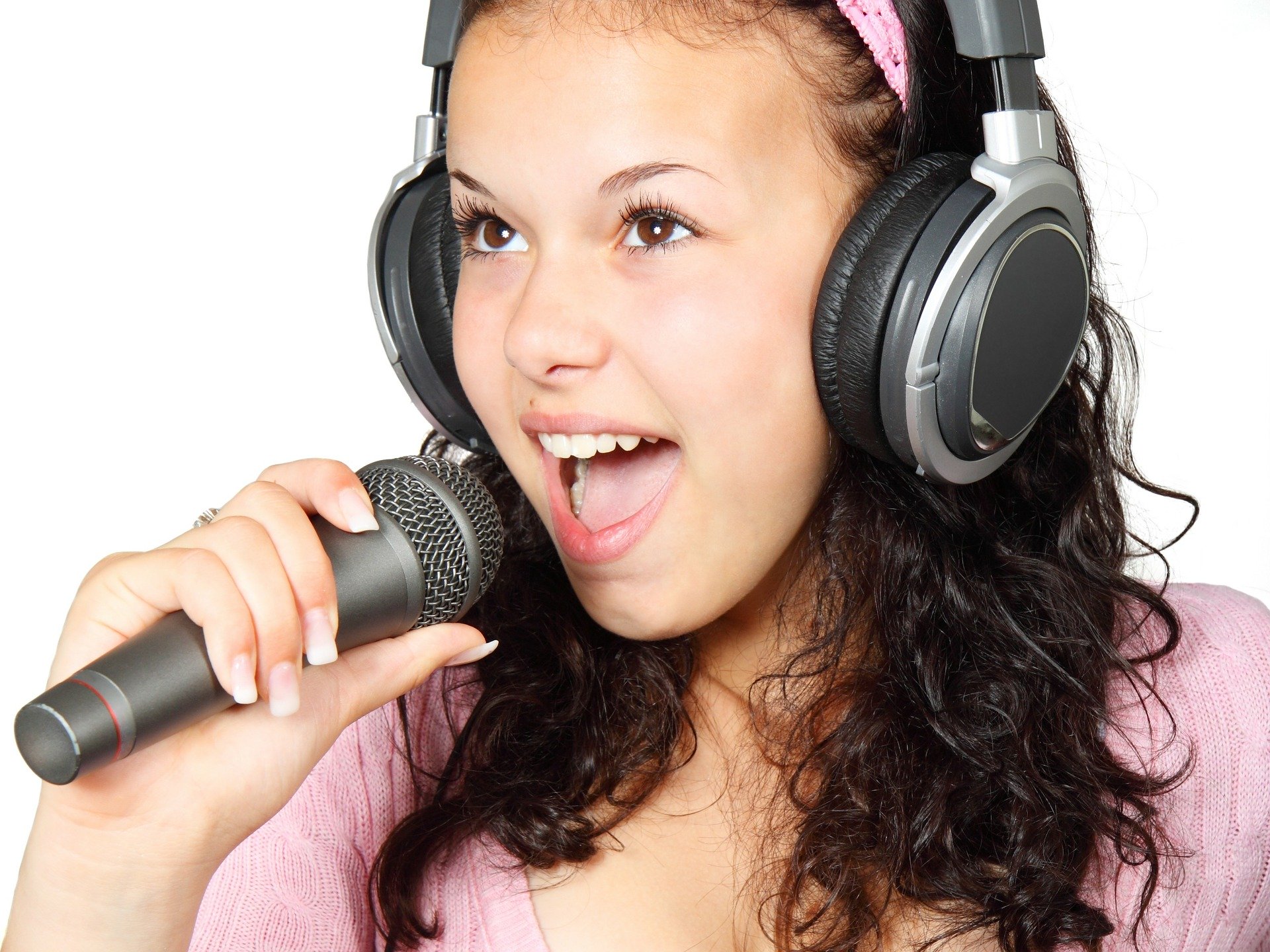 Little girl with a mic